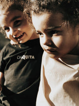 T-shirt Fille noir en coton bio - Chiquita - JUNTOS