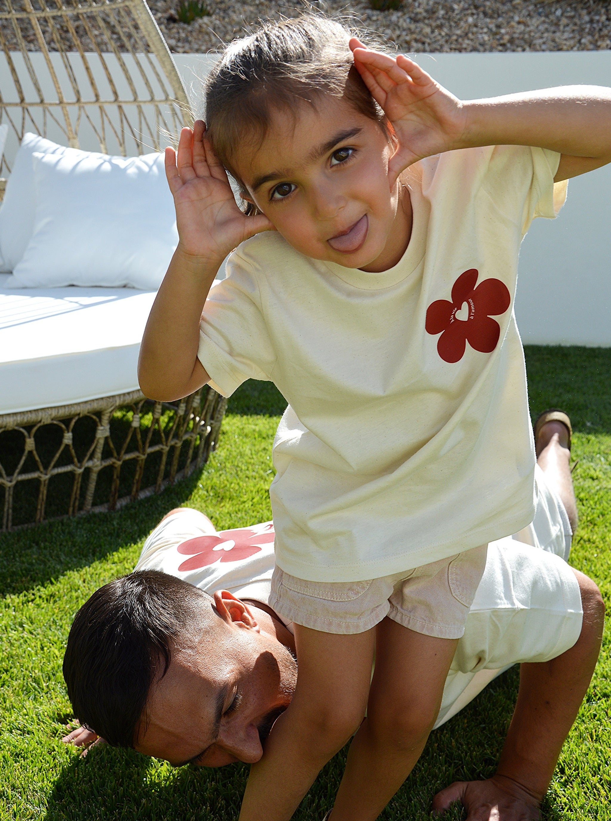 T-shirt Enfant Beige "A la vie à l'amour" - Bordeaux