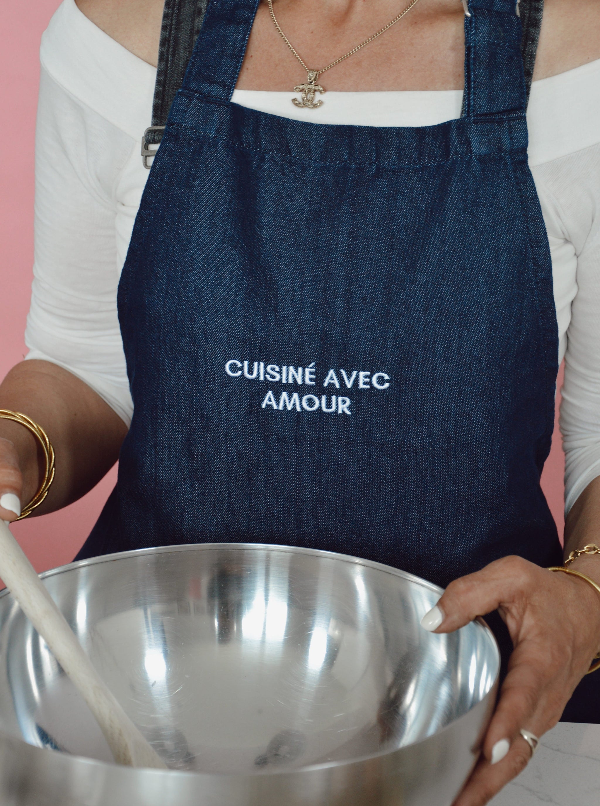 Tablier de cuisine personnalisé homme/femme brodé "Cuisiné avec amour"