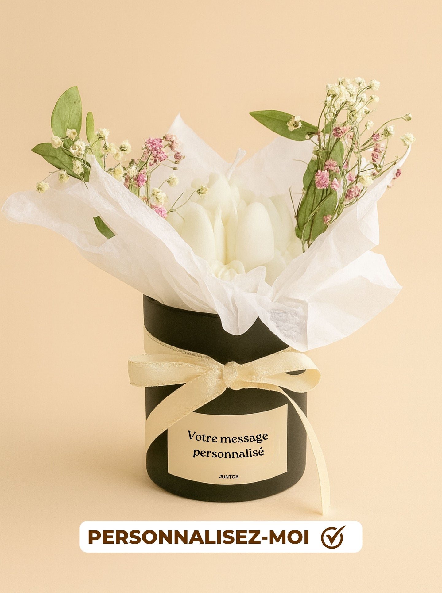 Bougie bouquet moulée avec fleurs séchées et pot noir – étiquette personnalisée