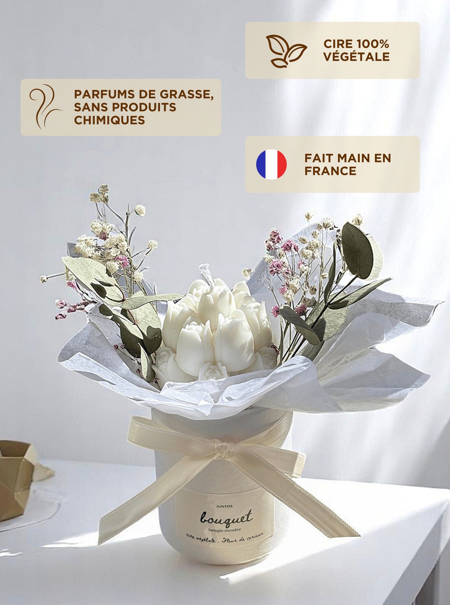 Bougie florale artisanale avec ruban, eucalyptus et fleurs séchées